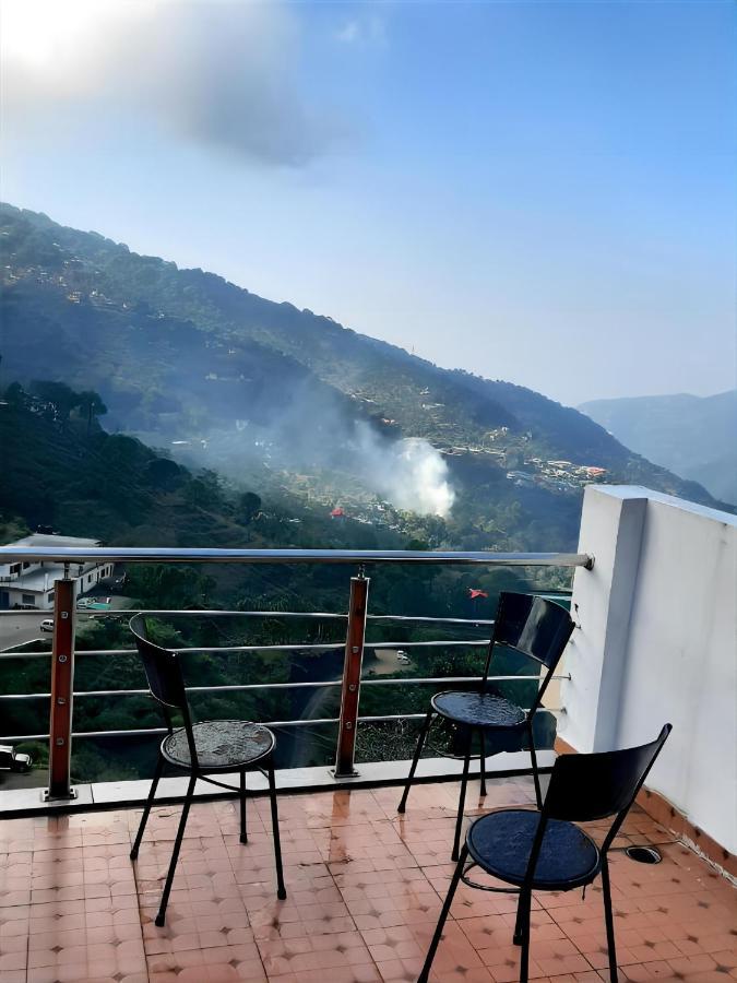 Surya Regency Premium 3 Km Before Mall Road Kasauli Exterior photo